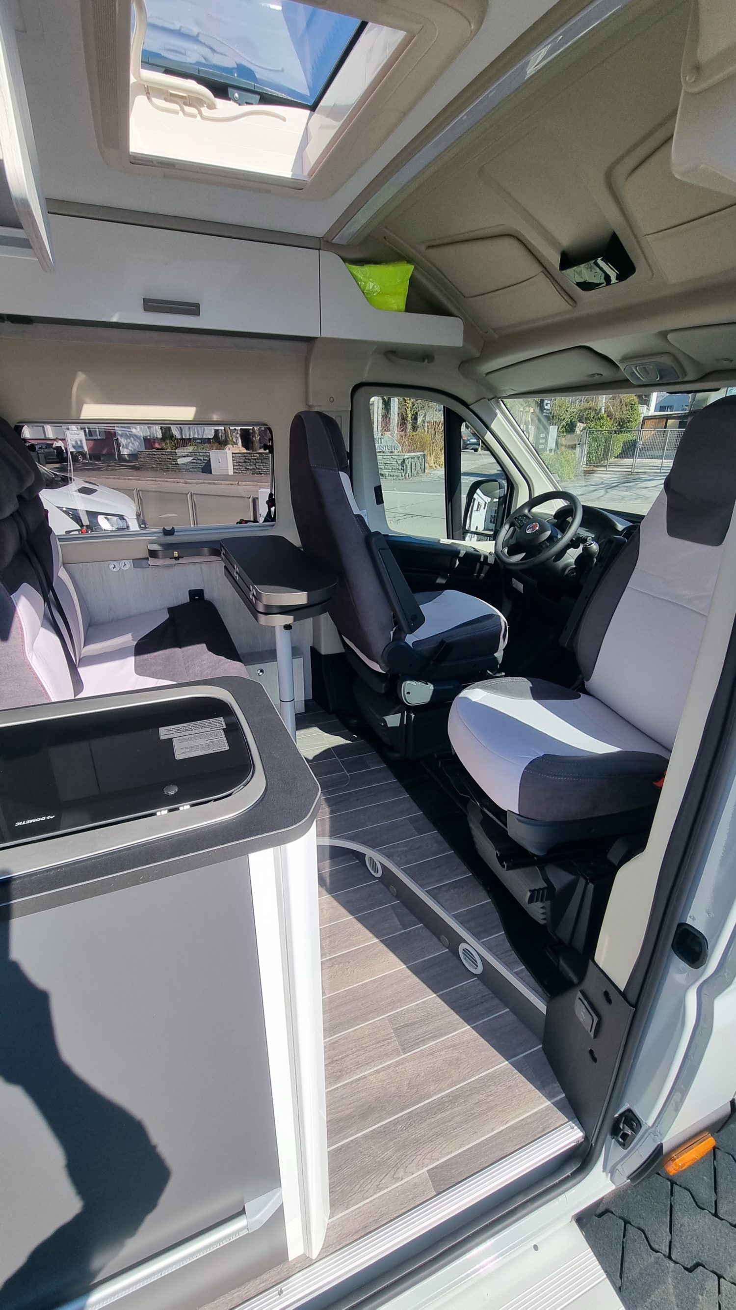 Camper Van Paris