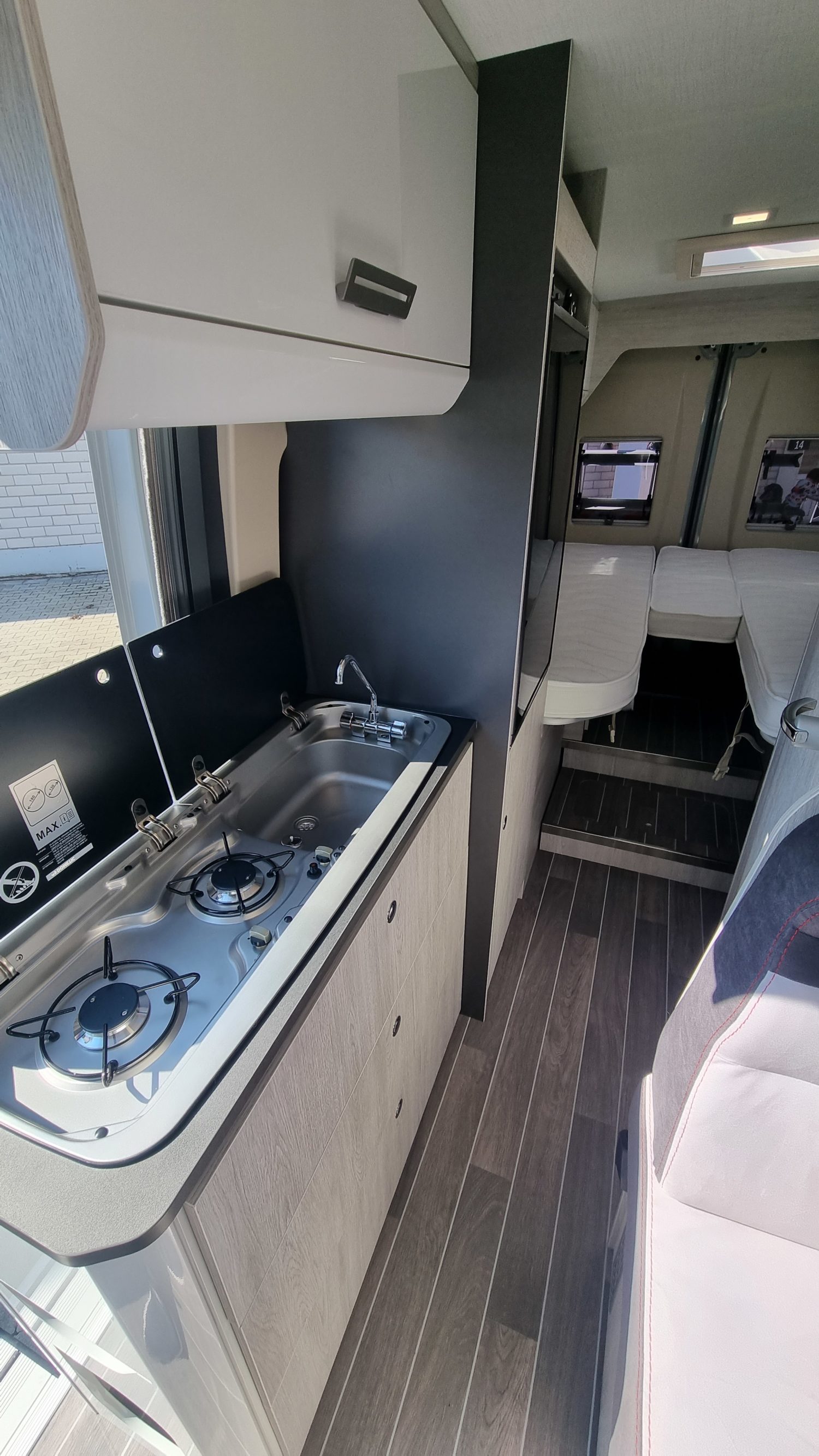 Camper Van Paris